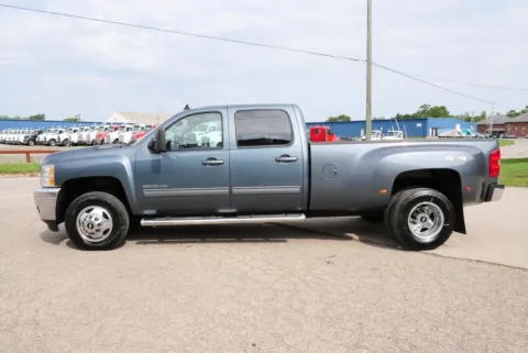 More photos of 2012 Chevrolet Silverado 3500HD LTZ at Chillicothe Truck, OH