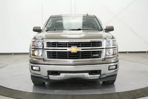 Photos of 2015 Chevrolet Silverado 1500 LT for sale in Chillicothe, OH at Chillicothe Truck
