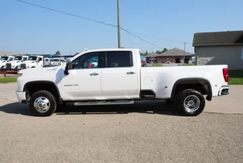 More photos of 2023 Chevrolet Silverado 3500HD High Country at Chillicothe Truck, OH