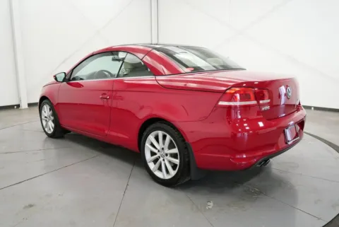 More photos of 2013 Volkswagen Eos Komfort Edition at Chillicothe Truck, OH