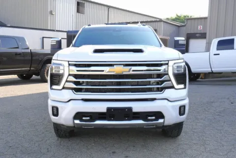 Photos of 2024 Chevrolet Silverado 3500HD High Country for sale in Chillicothe, OH at Chillicothe Truck