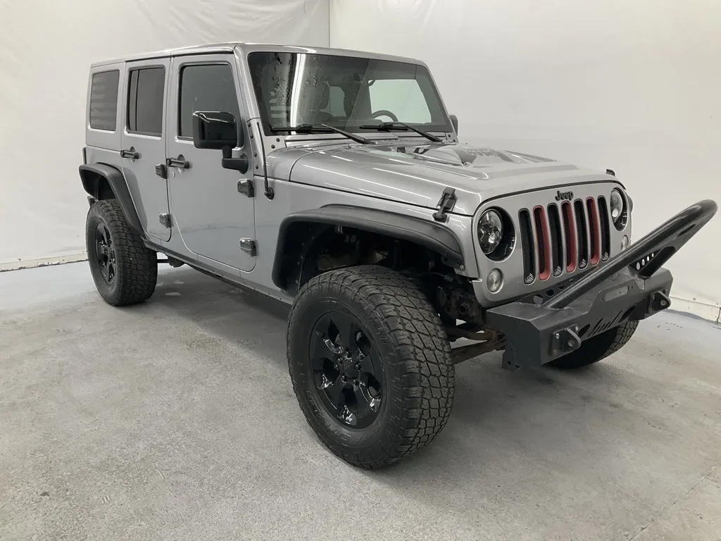 2015 Jeep Wrangler Unlimited Sahara Altitude
