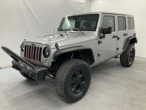 More photos of 2015 Jeep Wrangler at Chillicothe Truck, OH