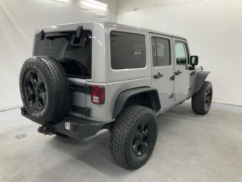 More photos of 2015 Jeep Wrangler at Chillicothe Truck, OH