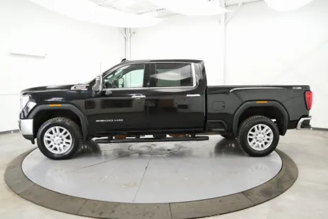 More photos of 2021 GMC Sierra 2500HD SLT at Chillicothe Truck, OH