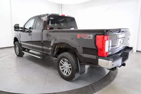 More photos of 2018 Ford F-350SD Lariat at Chillicothe Truck, OH