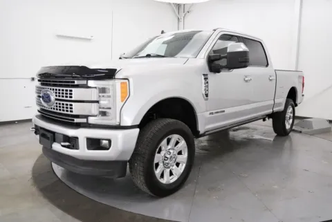 Another view of 2019 Ford F-250SD Platinum for sale in Chillicothe, OH at Chillicothe Truck