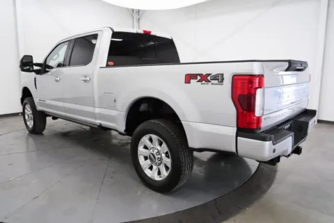 More photos of 2019 Ford F-250SD Platinum at Chillicothe Truck, OH