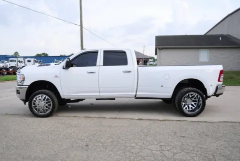 More photos of 2024 Ram 3500 Tradesman at Chillicothe Truck, OH