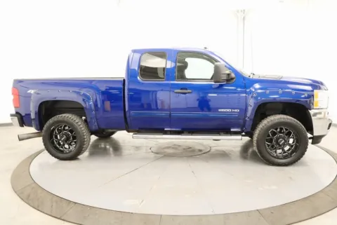 More photos of 2013 Chevrolet Silverado 2500HD LT at Chillicothe Truck, OH