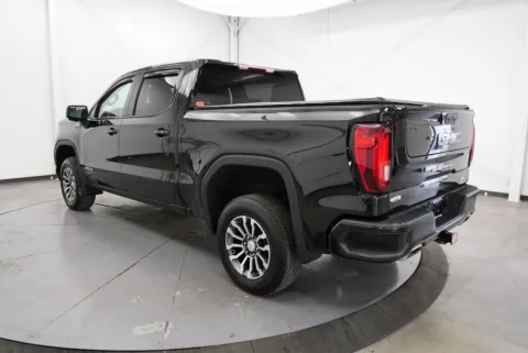 More photos of 2021 GMC Sierra 1500 AT4 at Chillicothe Truck, OH