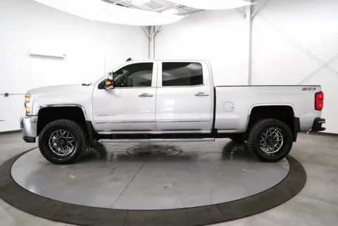 More photos of 2016 Chevrolet Silverado 2500HD LTZ at Chillicothe Truck, OH