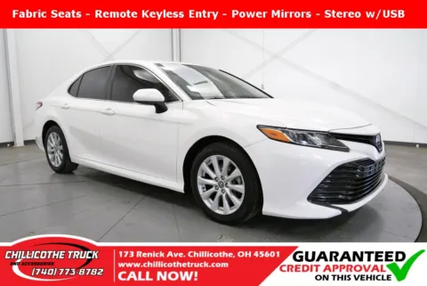 White 2018 Toyota Camry L for sale in Chillicothe, OH