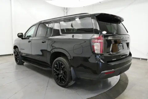 More photos of 2022 Chevrolet Suburban RST at Chillicothe Truck, OH