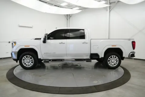 More photos of 2023 GMC Sierra 2500HD SLT at Chillicothe Truck, OH