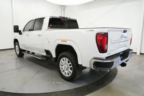 More photos of 2023 GMC Sierra 2500HD SLT at Chillicothe Truck, OH