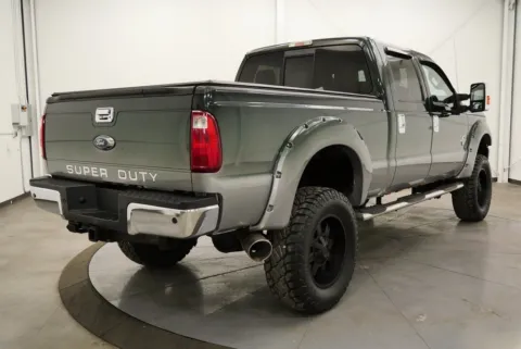 More photos of 2016 Ford F-350SD Lariat at Chillicothe Truck, OH