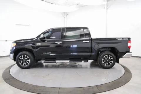 More photos of 2014 Toyota Tundra Limited at Chillicothe Truck, OH