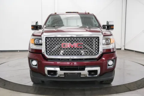 Red 2016 GMC Sierra 2500HD Denali for sale in Chillicothe, OH