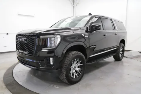 Another view of 2021 GMC Yukon XL SLT for sale in Chillicothe, OH at Chillicothe Truck