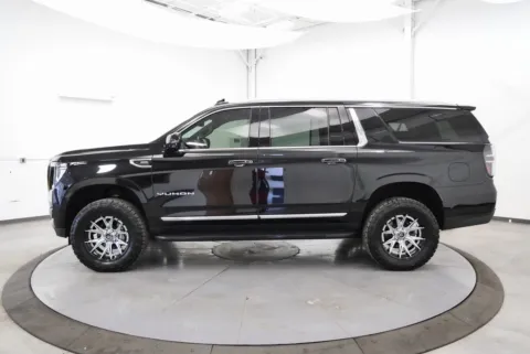 More photos of 2021 GMC Yukon XL SLT at Chillicothe Truck, OH