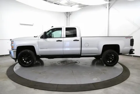 More photos of 2015 Chevrolet Silverado 2500HD LT at Chillicothe Truck, OH