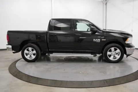 More photos of 2019 Ram 1500 Classic SLT at Chillicothe Truck, OH