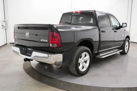 More photos of 2019 Ram 1500 Classic SLT at Chillicothe Truck, OH