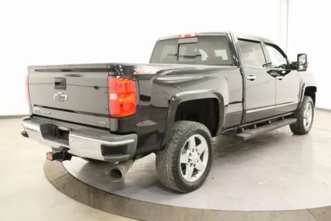 More photos of 2016 Chevrolet Silverado 2500HD LTZ at Chillicothe Truck, OH