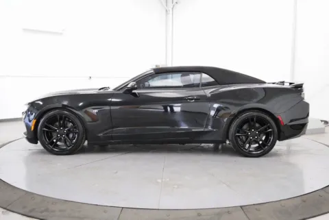 More photos of 2021 Chevrolet Camaro SS at Chillicothe Truck, OH