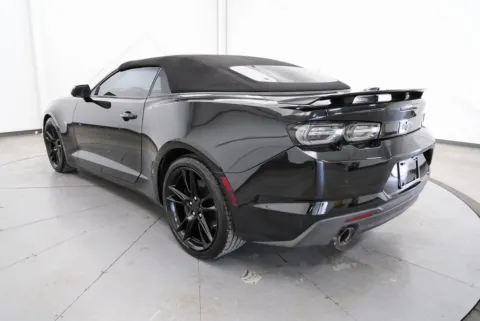 More photos of 2021 Chevrolet Camaro SS at Chillicothe Truck, OH