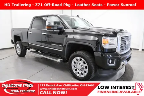 Black 2017 GMC Sierra 2500HD Denali for sale in Chillicothe, OH