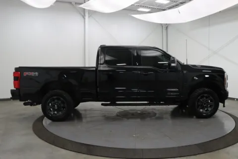 More photos of 2024 Ford F-350SD Lariat at Chillicothe Truck, OH