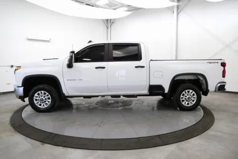More photos of 2021 Chevrolet Silverado 2500HD Work Truck at Chillicothe Truck, OH