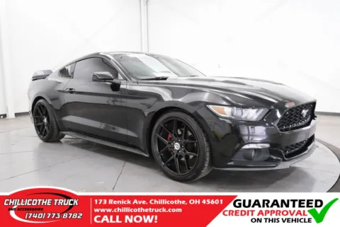 Black 2015 Ford Mustang EcoBoost Premium for sale in Chillicothe, OH