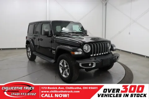 Black 2018 Jeep Wrangler Unlimited Sahara for sale in Chillicothe, OH