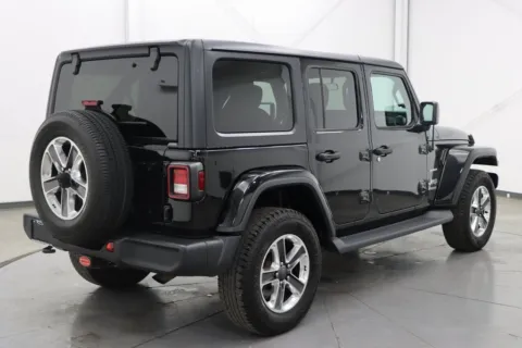 More photos of 2018 Jeep Wrangler Unlimited Sahara at Chillicothe Truck, OH
