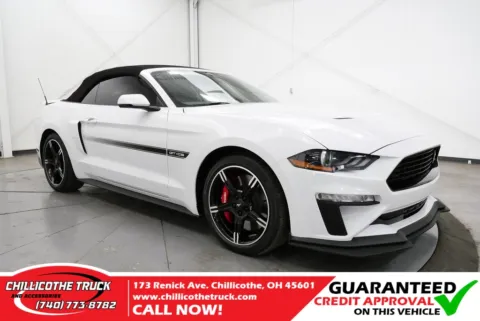 White 2019 Ford Mustang GT Premium for sale in Chillicothe, OH