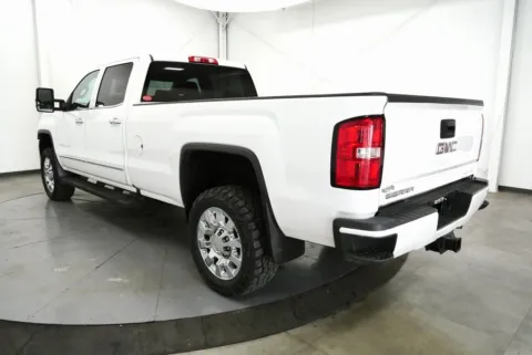 More photos of 2019 GMC Sierra 3500HD Denali at Chillicothe Truck, OH