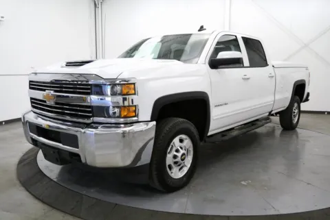 Another view of 2017 Chevrolet Silverado 2500HD LT for sale in Chillicothe, OH at Chillicothe Truck