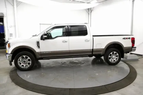More photos of 2022 Ford F-250SD at Chillicothe Truck, OH