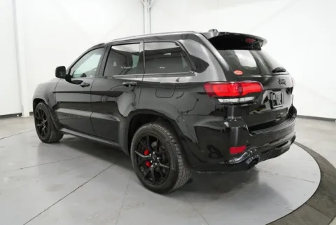 More photos of 2020 Jeep Grand Cherokee SRT at Chillicothe Truck, OH
