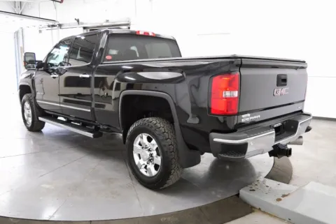 More photos of 2016 GMC Sierra 3500HD SLT at Chillicothe Truck, OH