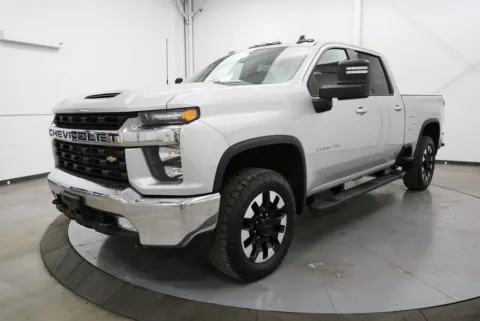Another view of 2020 Chevrolet Silverado 2500HD LT for sale in Chillicothe, OH at Chillicothe Truck