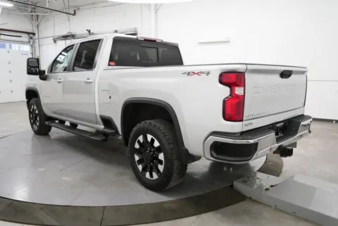 More photos of 2020 Chevrolet Silverado 2500HD LT at Chillicothe Truck, OH