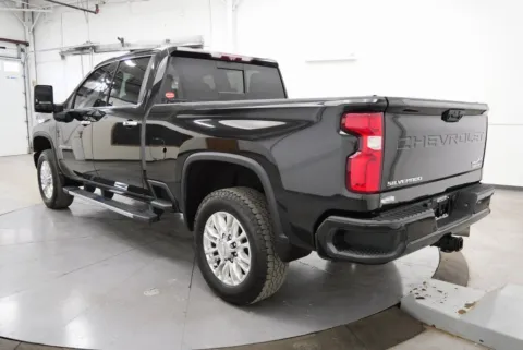 More photos of 2020 Chevrolet Silverado 2500HD High Country at Chillicothe Truck, OH