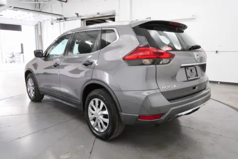 More photos of 2017 Nissan Rogue S at Chillicothe Truck, OH