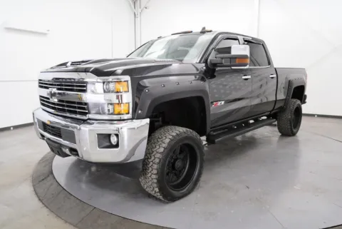 Another view of 2019 Chevrolet Silverado 3500HD LTZ for sale in Chillicothe, OH at Chillicothe Truck