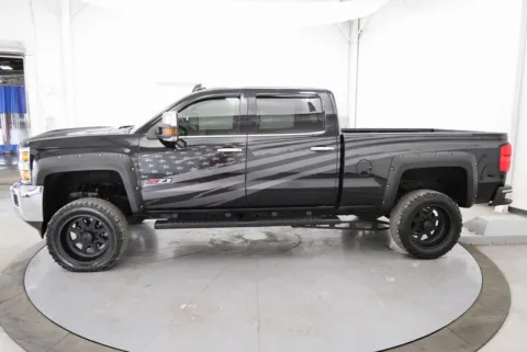 More photos of 2019 Chevrolet Silverado 3500HD LTZ at Chillicothe Truck, OH