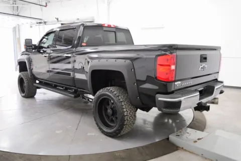 More photos of 2019 Chevrolet Silverado 3500HD LTZ at Chillicothe Truck, OH